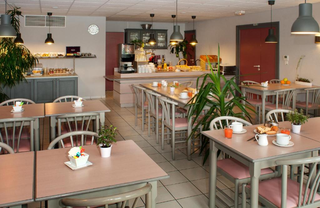 Restaurace v ubytování Als Hôtel