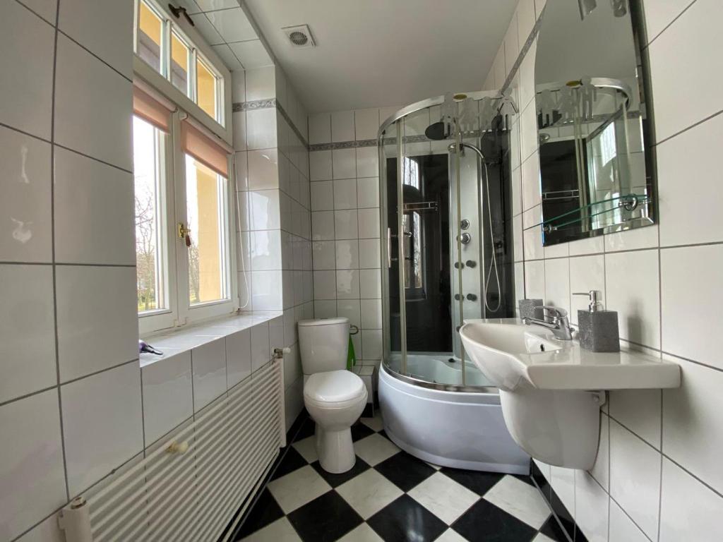Kúpeľňa v ubytovaní Villa Parkowa 5