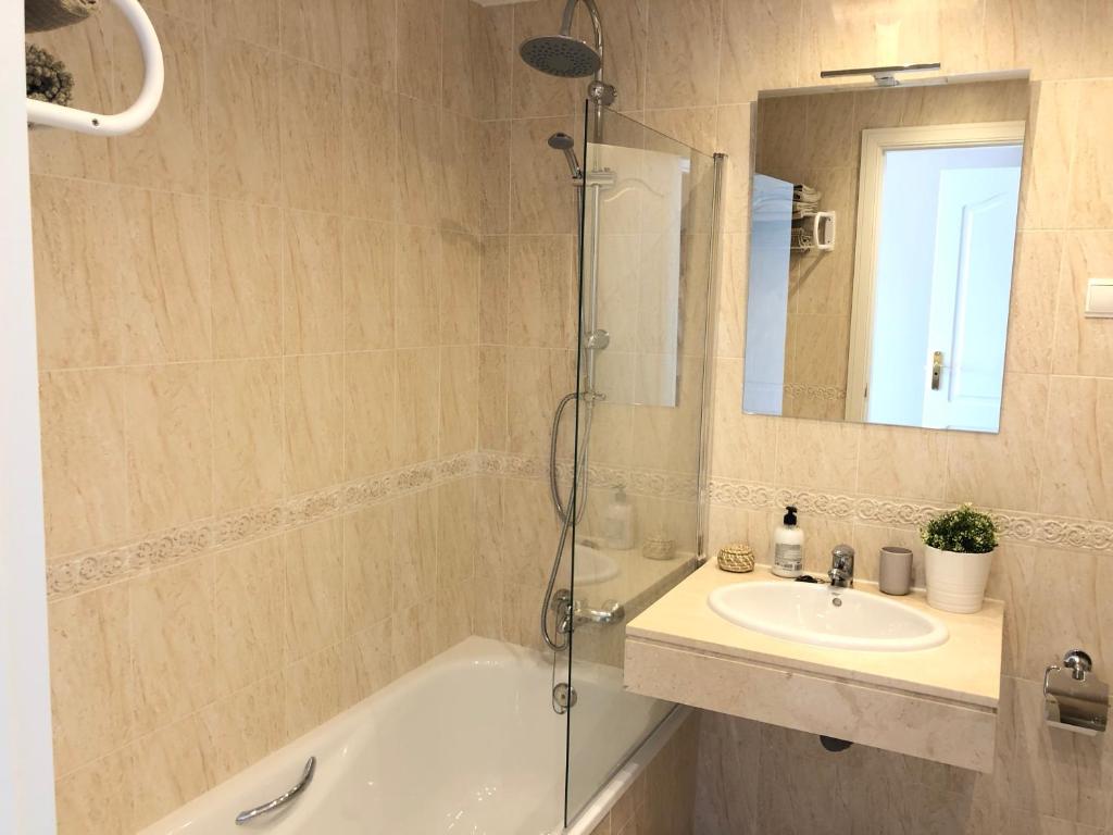 NEW: LUXURIOUS PENTHOUSE WITH JACUZZI & SEA VIEW, Mijas ...