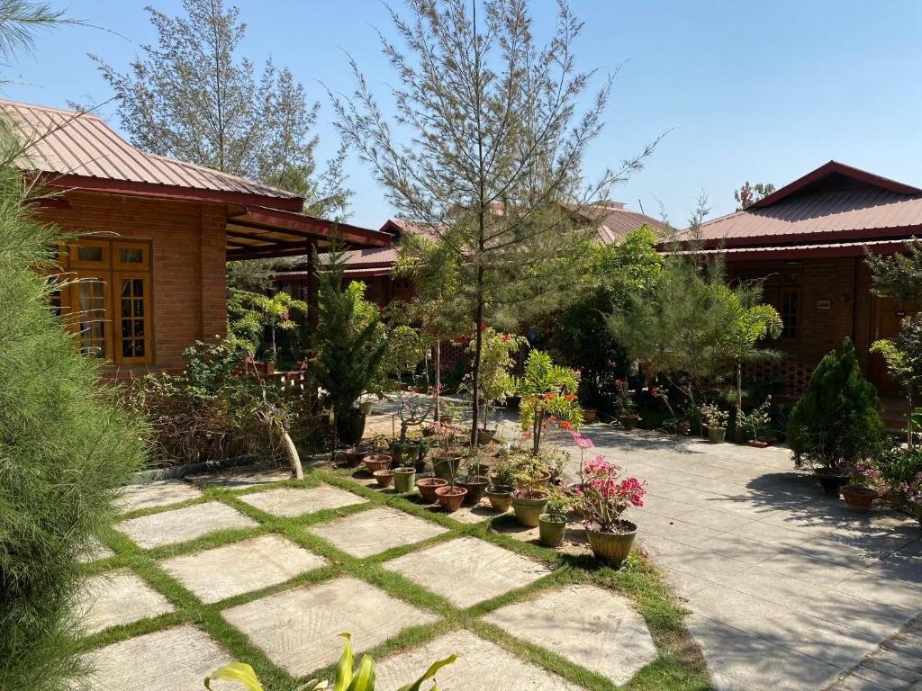 Giardino di Trinity Family Inn