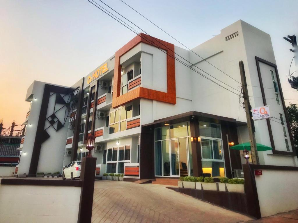 Gallery image of O2 Hotel สกลนคร (โรงแรม โอทู สกลนคร) in Sakon Nakhon