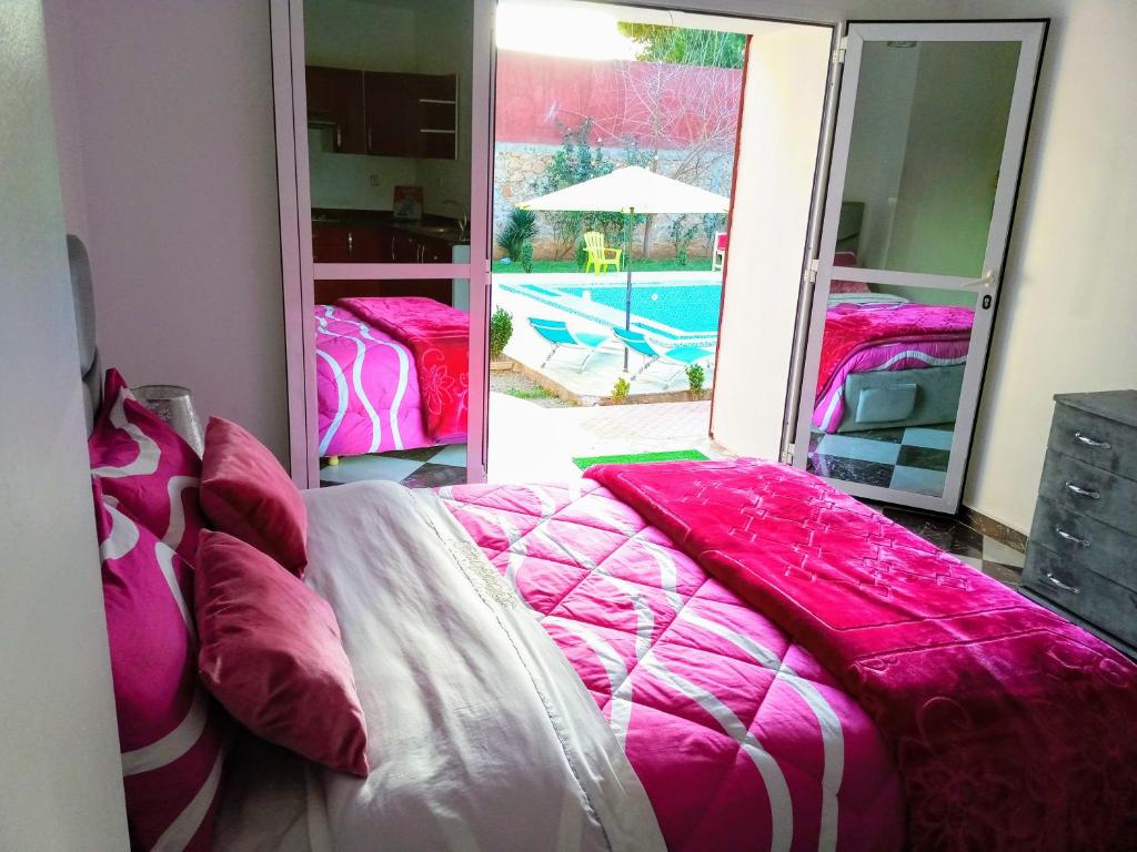 Una cama o camas en una habitación de Gite Karine
