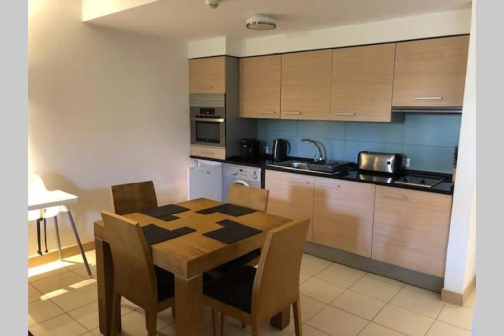 Kuchyň nebo kuchyňský kout v ubytování 4 Sterne Appartment Sal Kap Verden