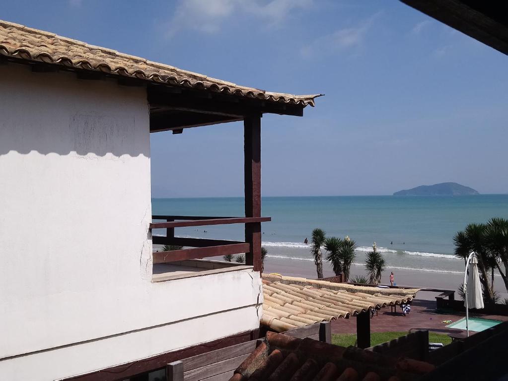 Praia do Portal Residential Service