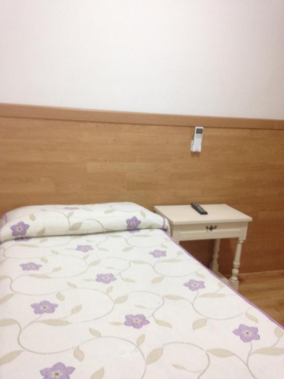 Cama o camas de una habitación en Hostal Nersan2