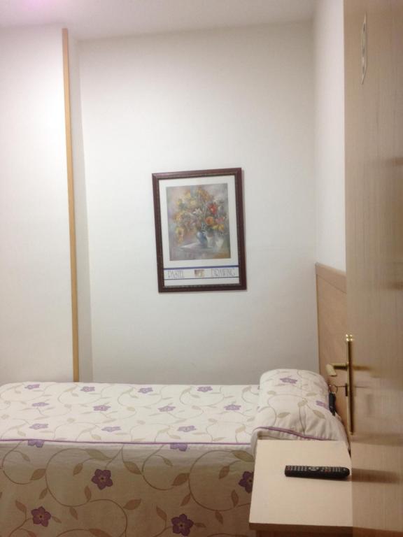 Cama o camas de una habitación en Hostal Nersan2