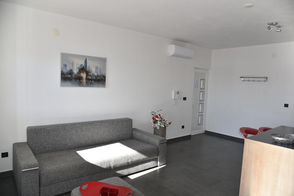 Posedenie v ubytovaní Villa Pina Apartment Nicos 2-4 Pers
