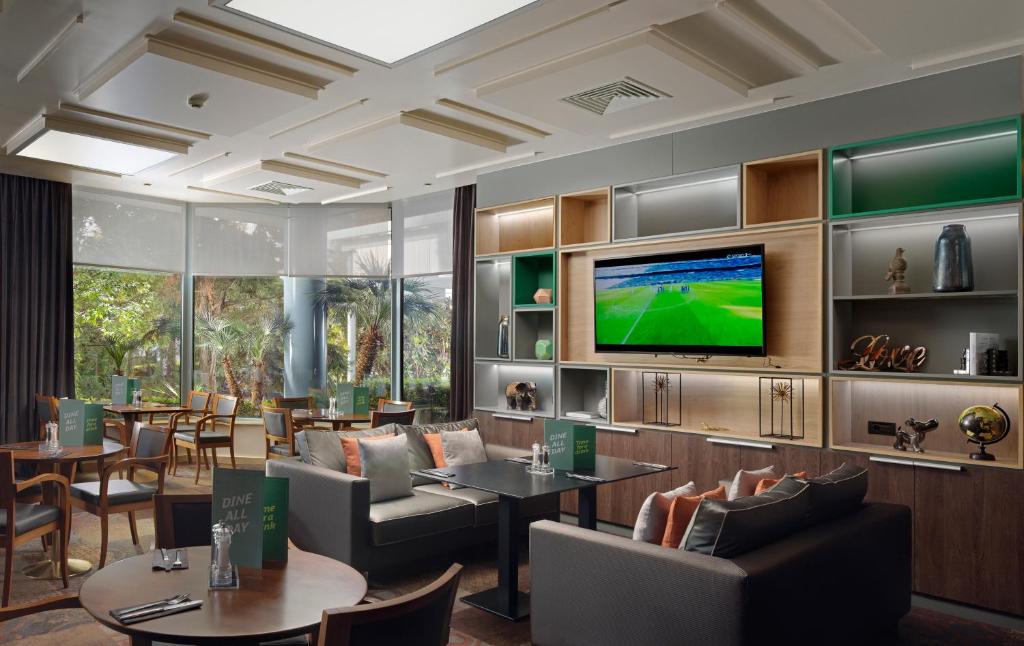 Holiday Inn Athens Attica Av, Airport W. by IHG - Resim 39