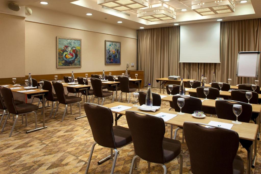 Holiday Inn Athens Attica Av, Airport W. by IHG - Resim 34
