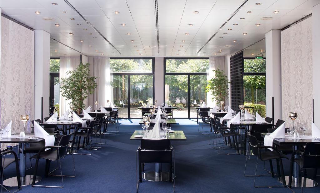 Holiday Inn Berlin City-West by IHG photo
