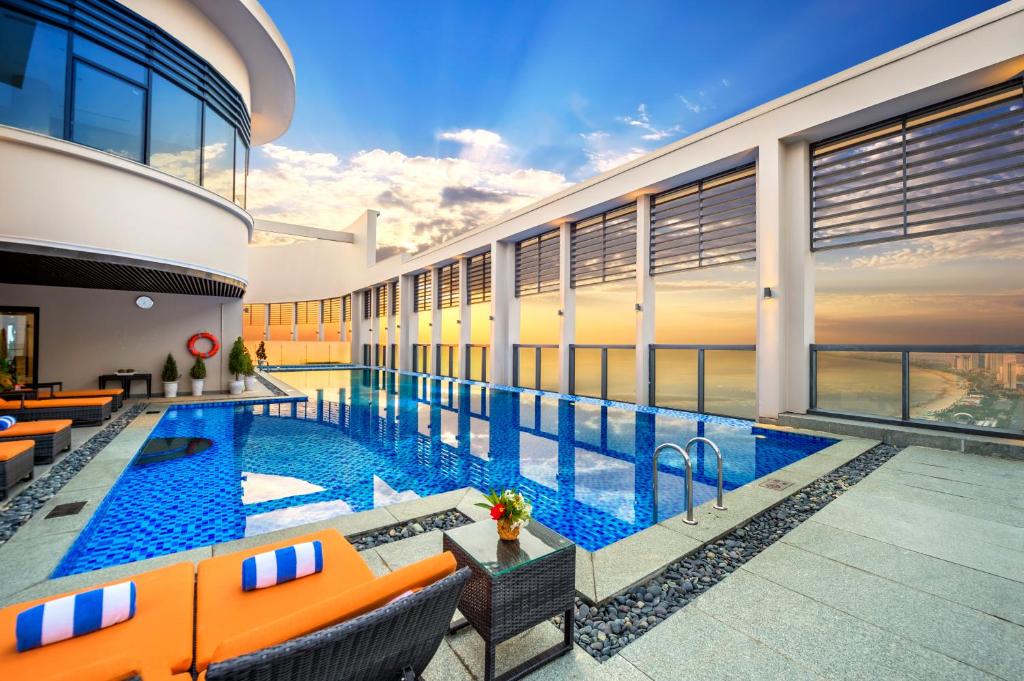 Altara Suites Da Nang by AHG, Danang – Updated 2023 Prices