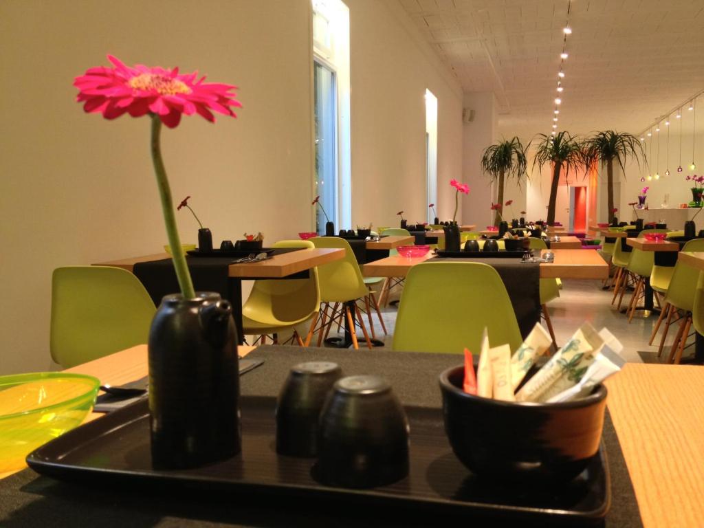 Istumisnurk majutusasutuses Hotel Corbie Geel