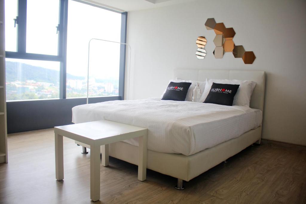 Halo Sunday Suites By Subhome - Housity