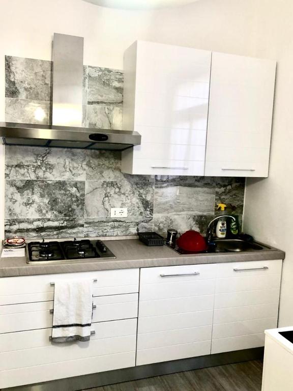 Kuchyň nebo kuchyňský kout v ubytování B&B Villa Ermanna