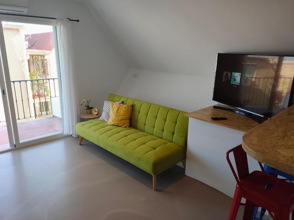 Posezení v ubytování HEXAGON Apartment BY NAMASTE ELITE