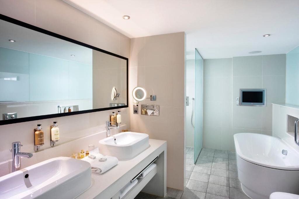 Holiday Inn Bristol City Centre by IHG - Resim 33