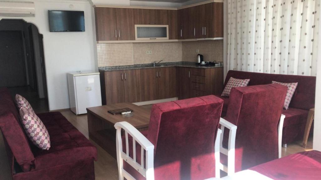 Kuchyň nebo kuchyňský kout v ubytování Olbia Residence Hotel
