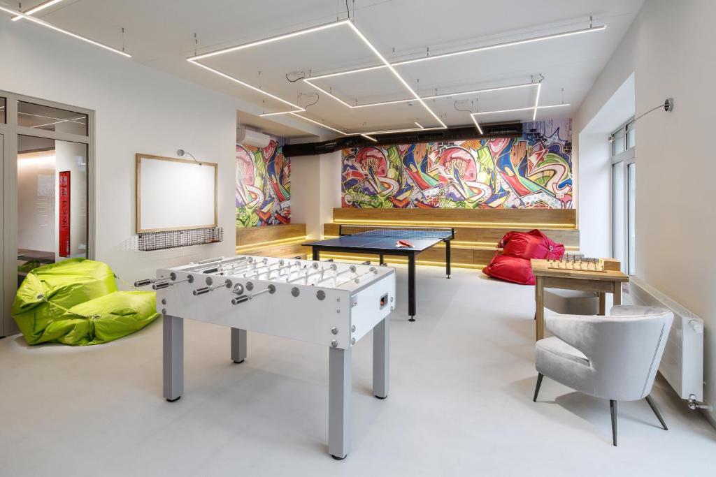 Stolní tenis v ubytování Comfort Hotel Prague City nebo okolí