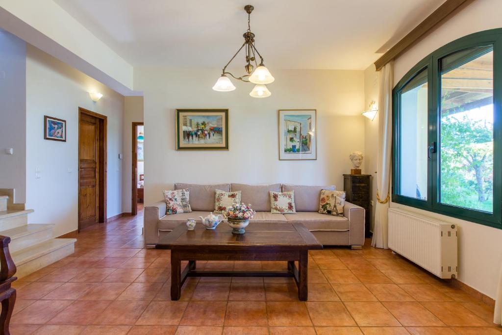 Φωτογραφία από το άλμπουμ του Ellie Villa στον Τερσανά