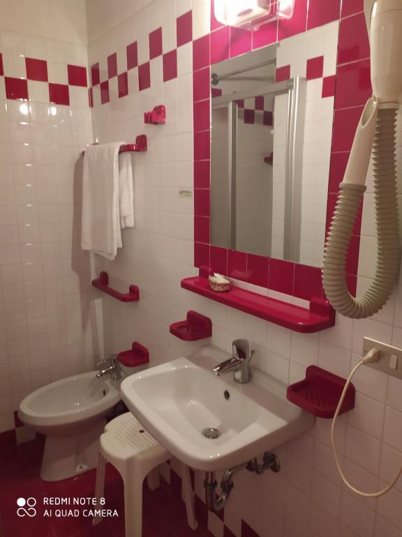 Koupelna v ubytování Hotel Orso Grigio