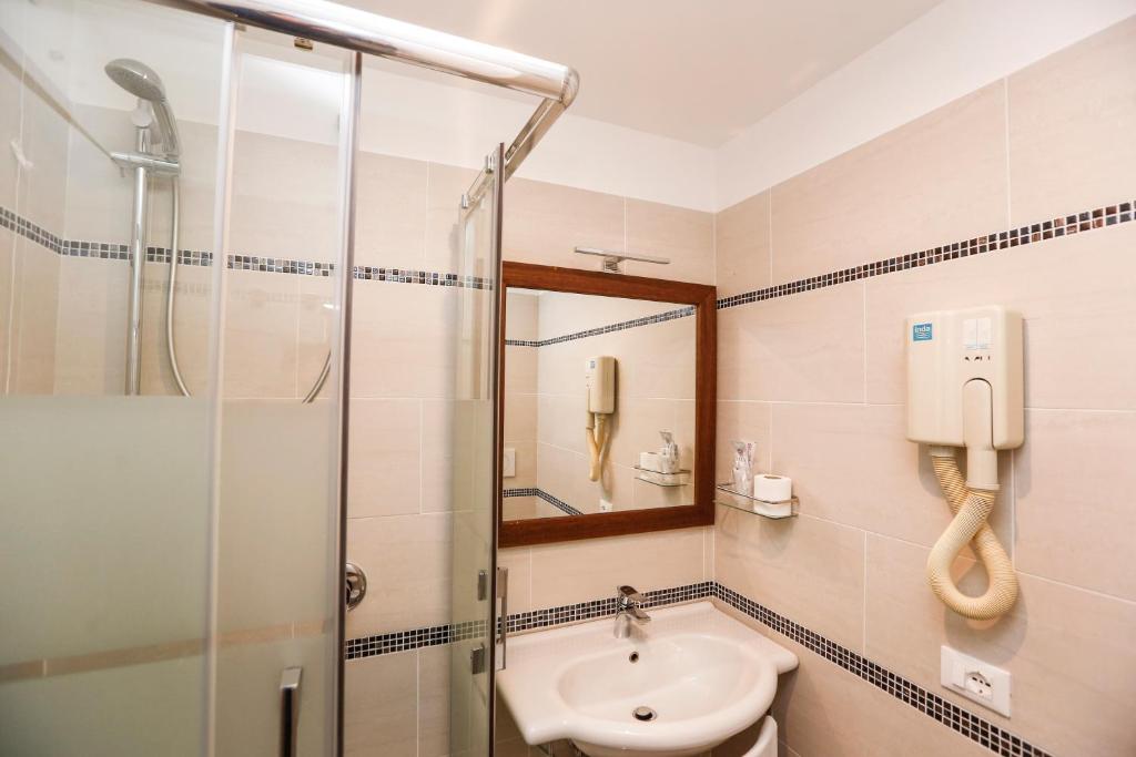 Hotel Giardino d'Europa - Resim 21