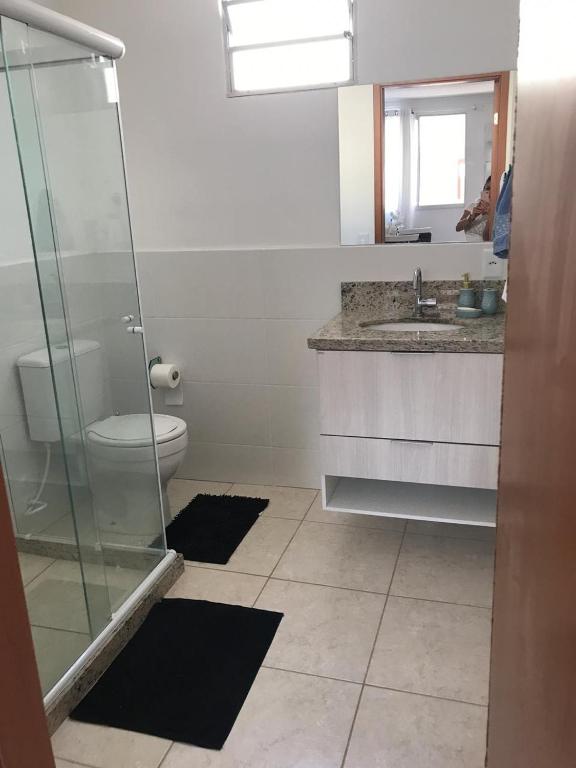  Apartamento mobiliado em condomínio fechado
