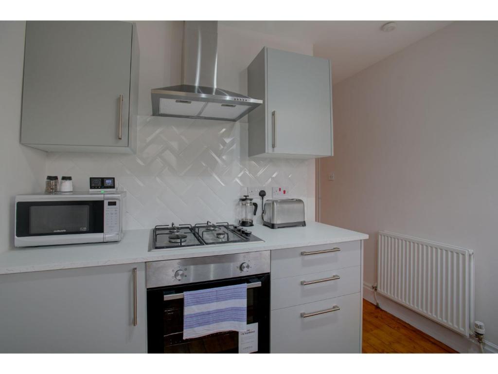 Stylish Home in Cheadle Hulme near The Airport!
