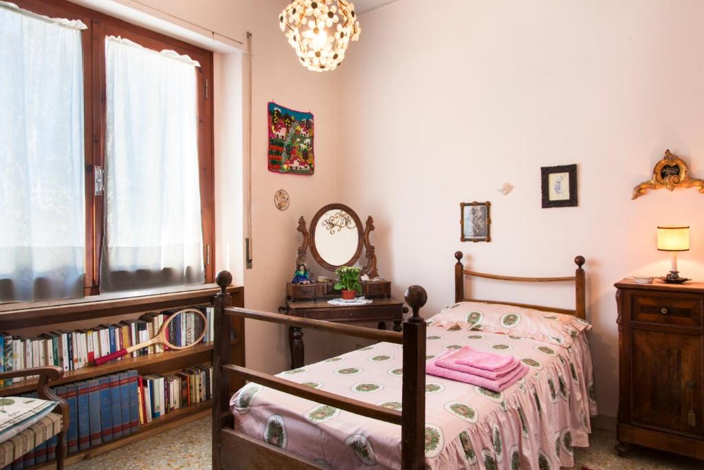Posteľ alebo postele v izbe v ubytovaní La Duchessa - The Duchess casa privata con parcheggio