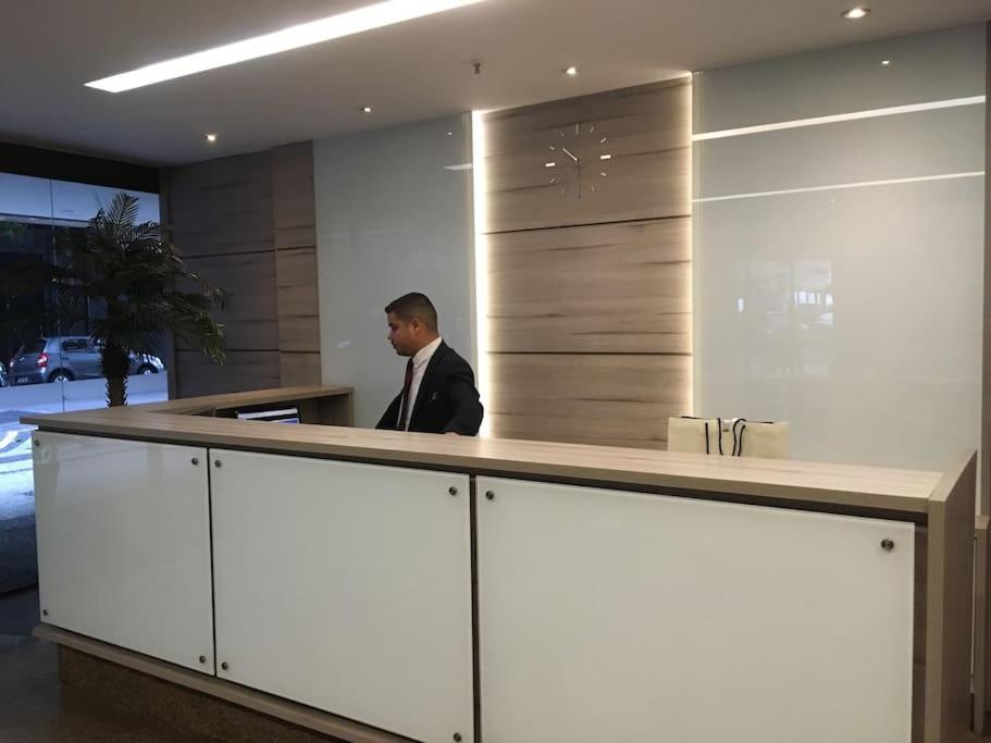  ATLANTICO FLAT em Copacabana com serviços