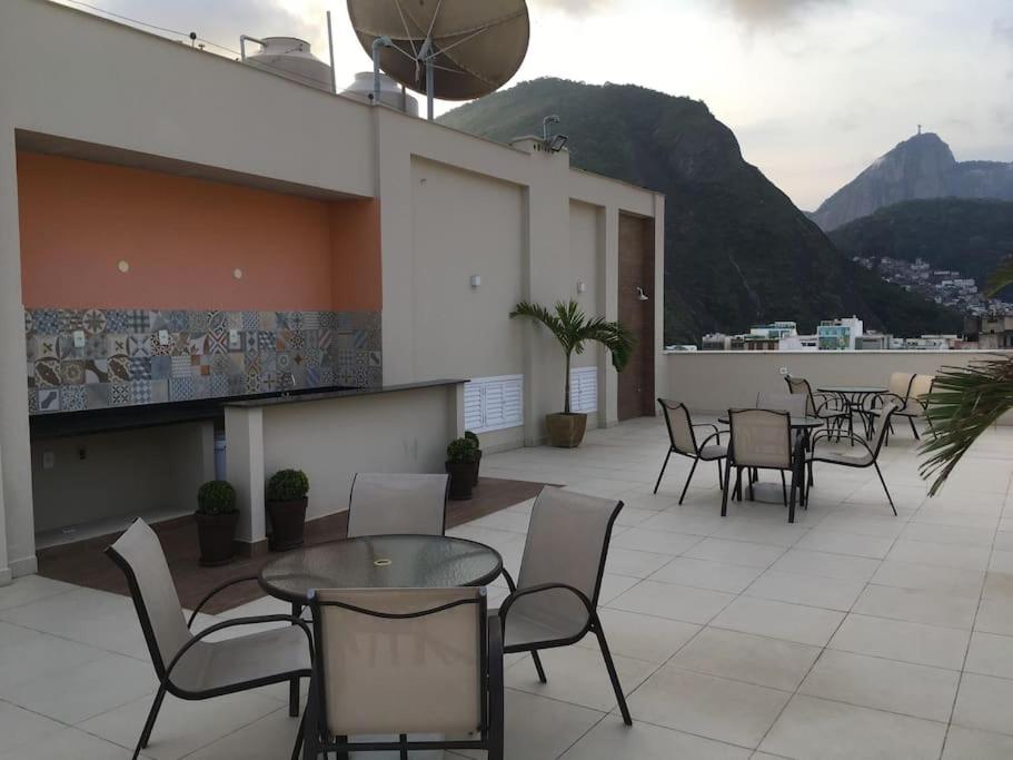  ATLANTICO FLAT em Copacabana com serviços