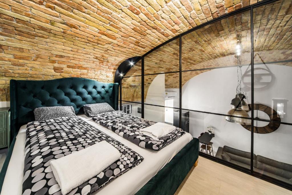 Spacious Loft in the Heart of Downtown 1061 Budapest, 28 Király utca kép - 1