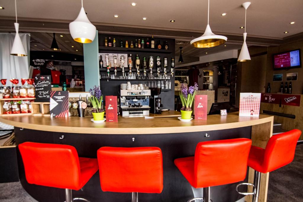 Nápoje v ubytování ibis Colmar Est - Hotel Restaurant en Alsace