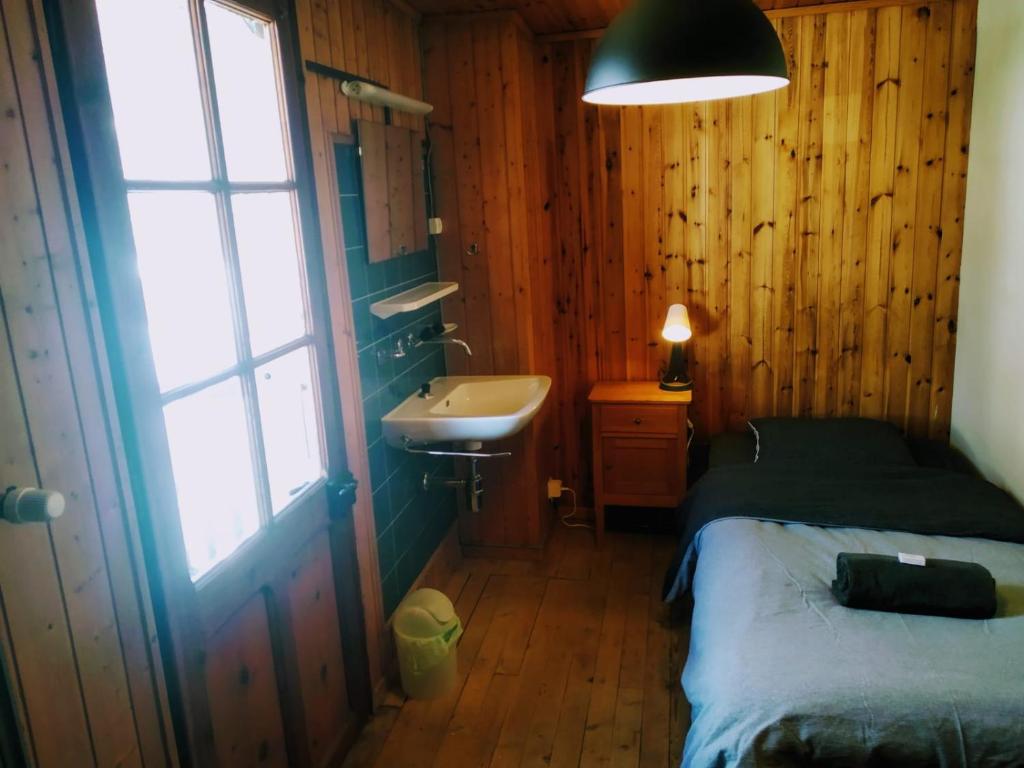 Photo de la galerie de l'établissement Hôtel Pension du Lac Bleu, à La Gouille