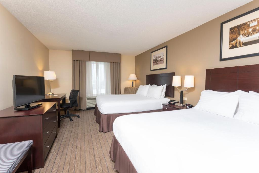 Holiday Inn Aurora North - Naperville by IHG - Standard Room With Two Queen Beds