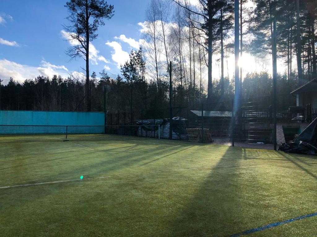 Tenis a/nebo squash v ubytování Idilė Bed & Breakfast - Visaginas nebo okolí