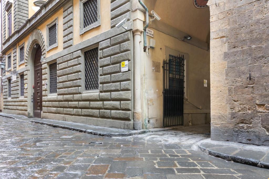 The building in which Az apartmant is located