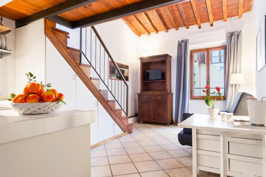 Kép Modern Studio Flat - 3 mins from Duomo Square szállásáról Firenzében a galériában