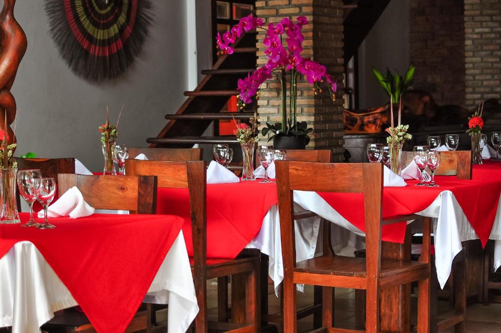 Restaurace v ubytování Hotel Portaló