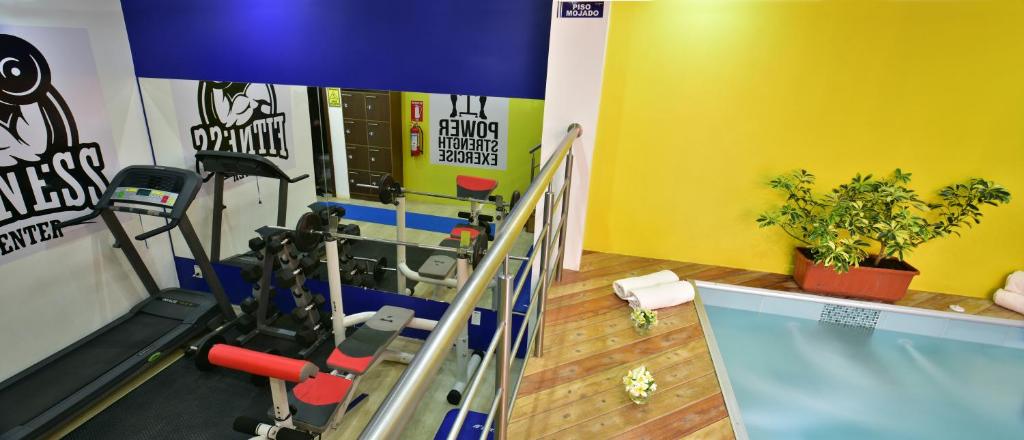 Fitness centrum a/nebo fitness zařízení v ubytování Hotel Gran Mariscal Quito