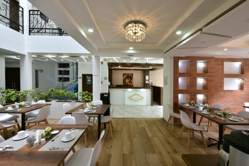 Restaurace v ubytování Hotel Gran Mariscal Quito