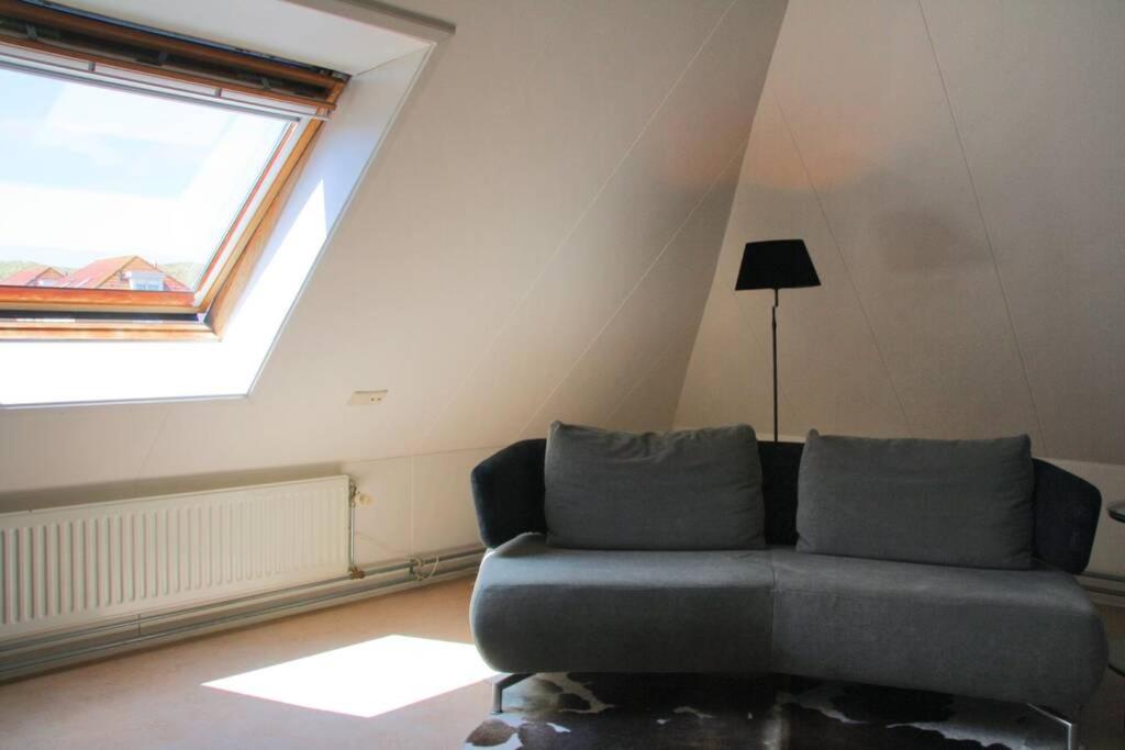 Posezení v ubytování Appartement Abbestederweg Callantsoog