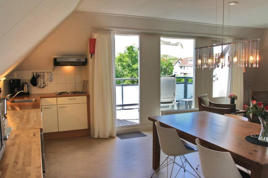 Kuchyň nebo kuchyňský kout v ubytování Appartement Abbestederweg Callantsoog