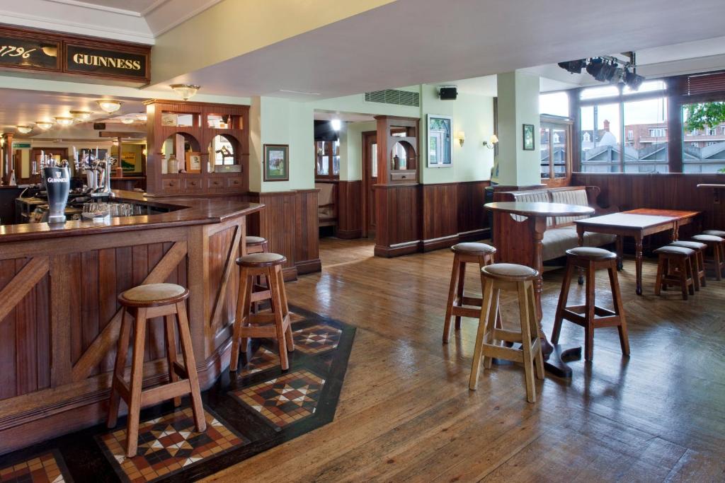 Holiday Inn Cardiff City Centre by IHG - Resim 11