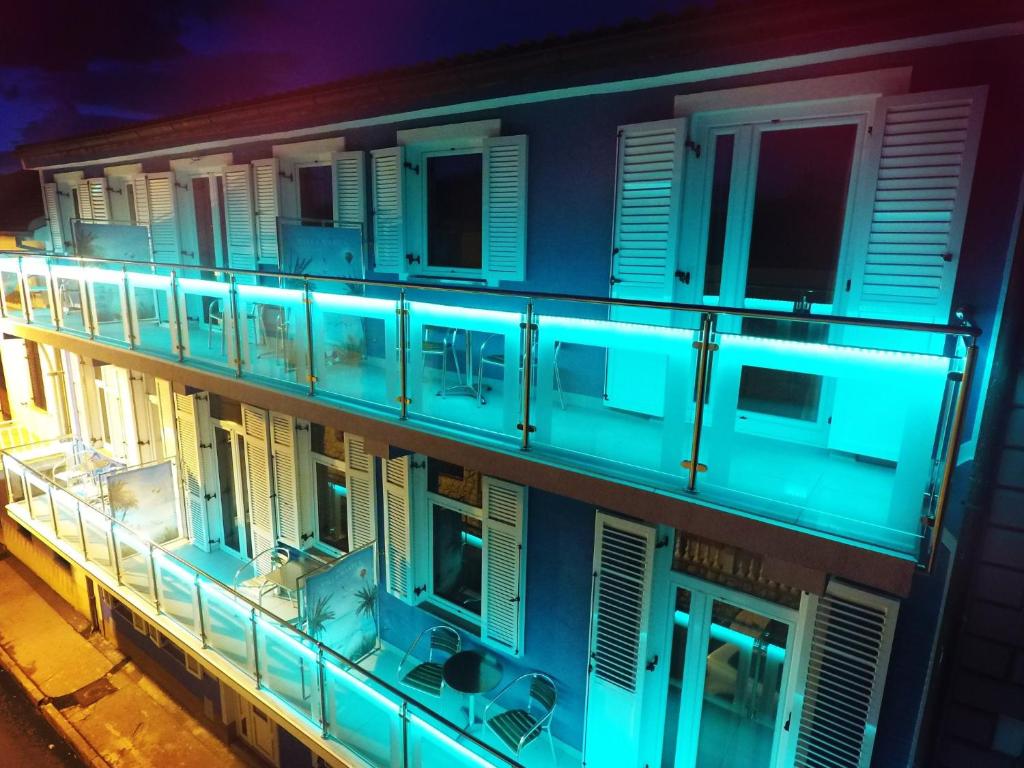 Budova, kde se apartmán nachází