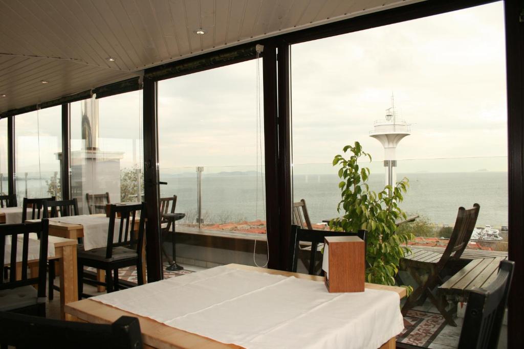 A general sea view or a sea view taken from a szállodákat