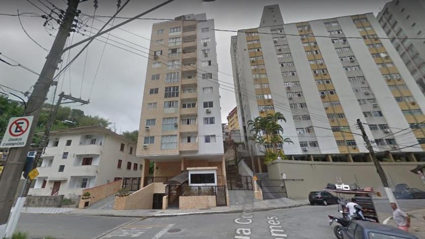  Apartamento em Santos