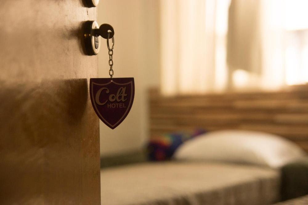  Colt Hotel