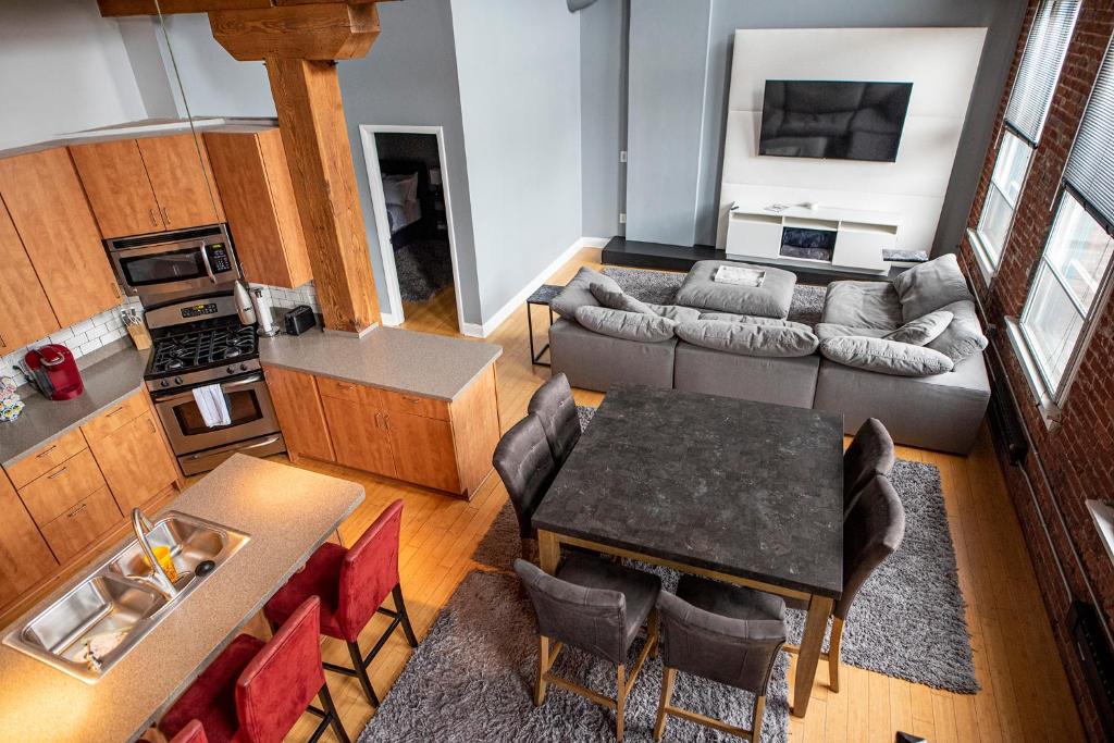 Meridian Lofts Indianapolis Updated 2021 Prices [ 683 x 1024 Pixel ]