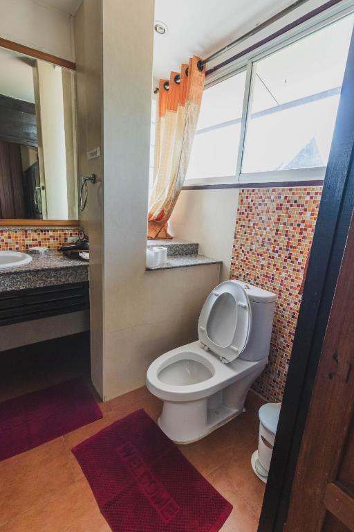 Joy's House & Tour - 13