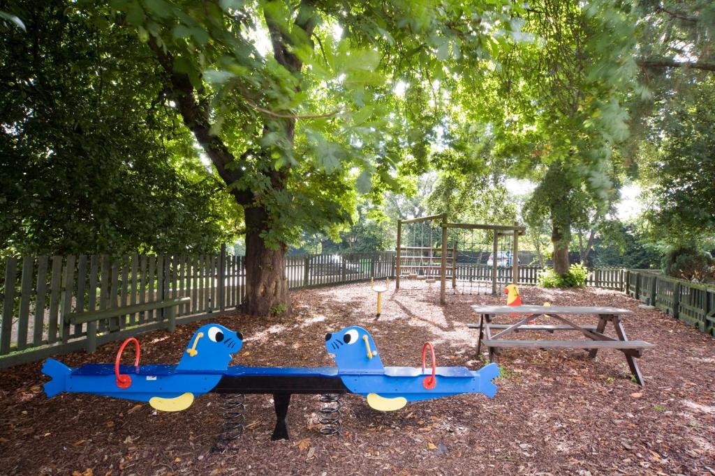 Holiday Inn Express Edinburgh City West by IHG